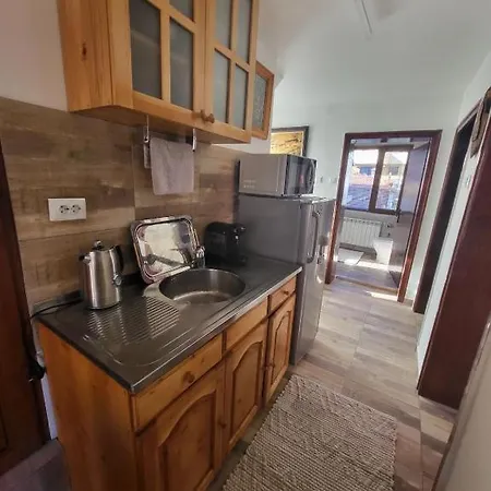 йони Apartament